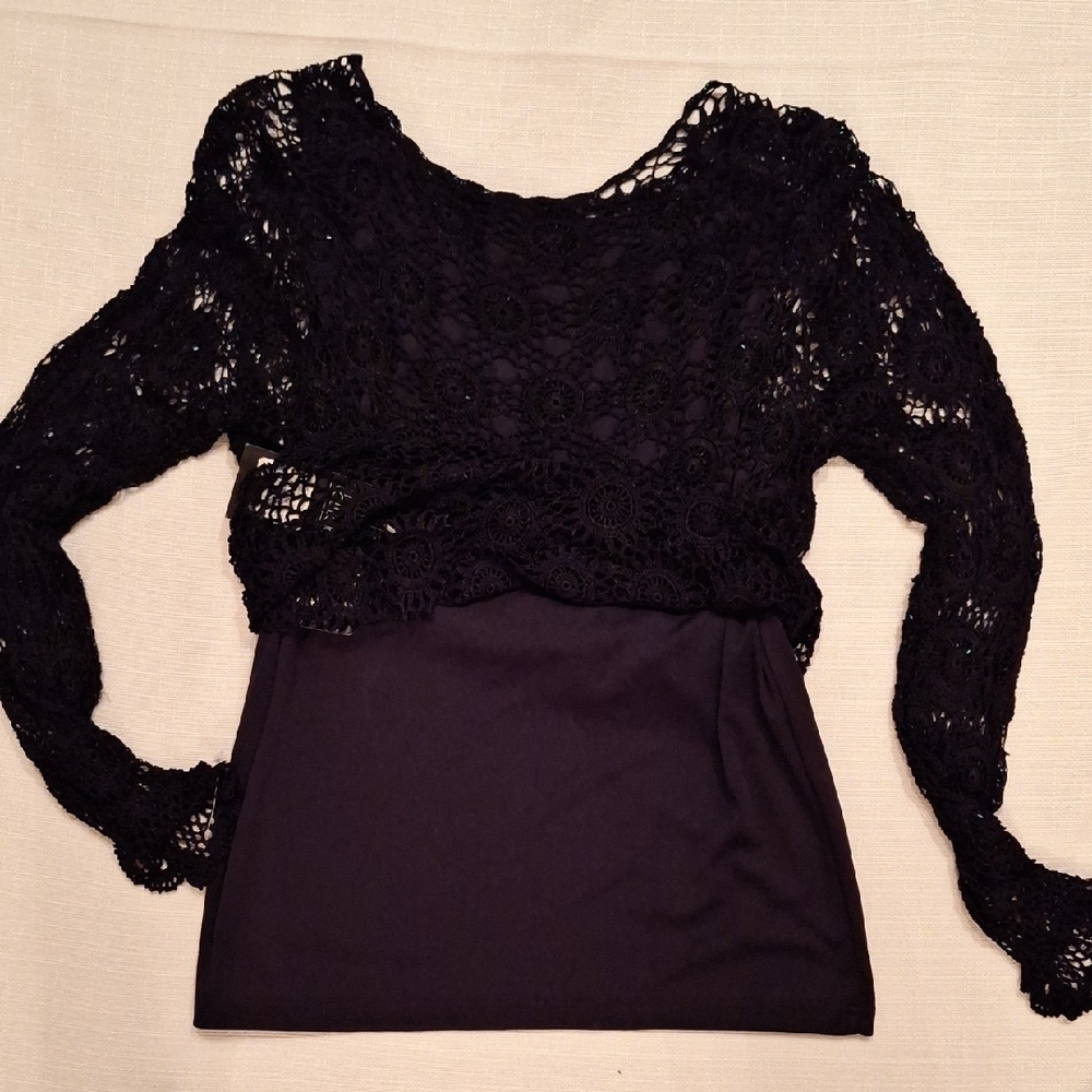 Collection B Black Crochet Lace Long Sleeve Top with Scoop Neck - Picture 4 of 9